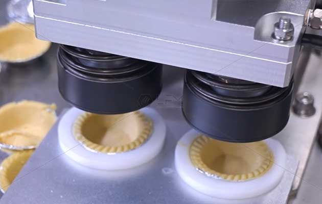 Egg tart making machine